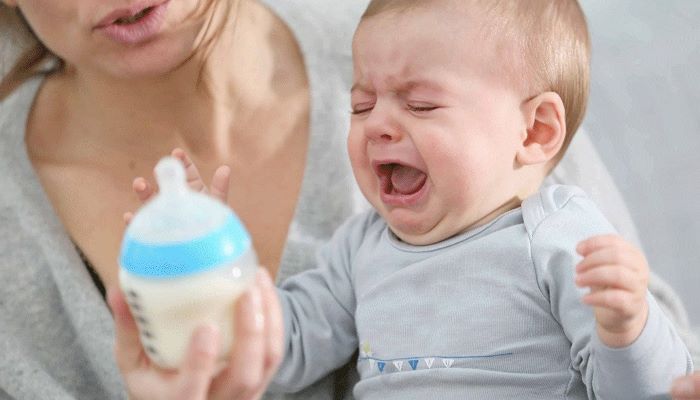 بهترین زمان و روش از شیر گرفتن کودک
