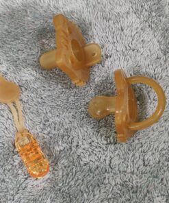 پستانک کودک و نوزاد دوقلو قابدار طرح هی اور شی