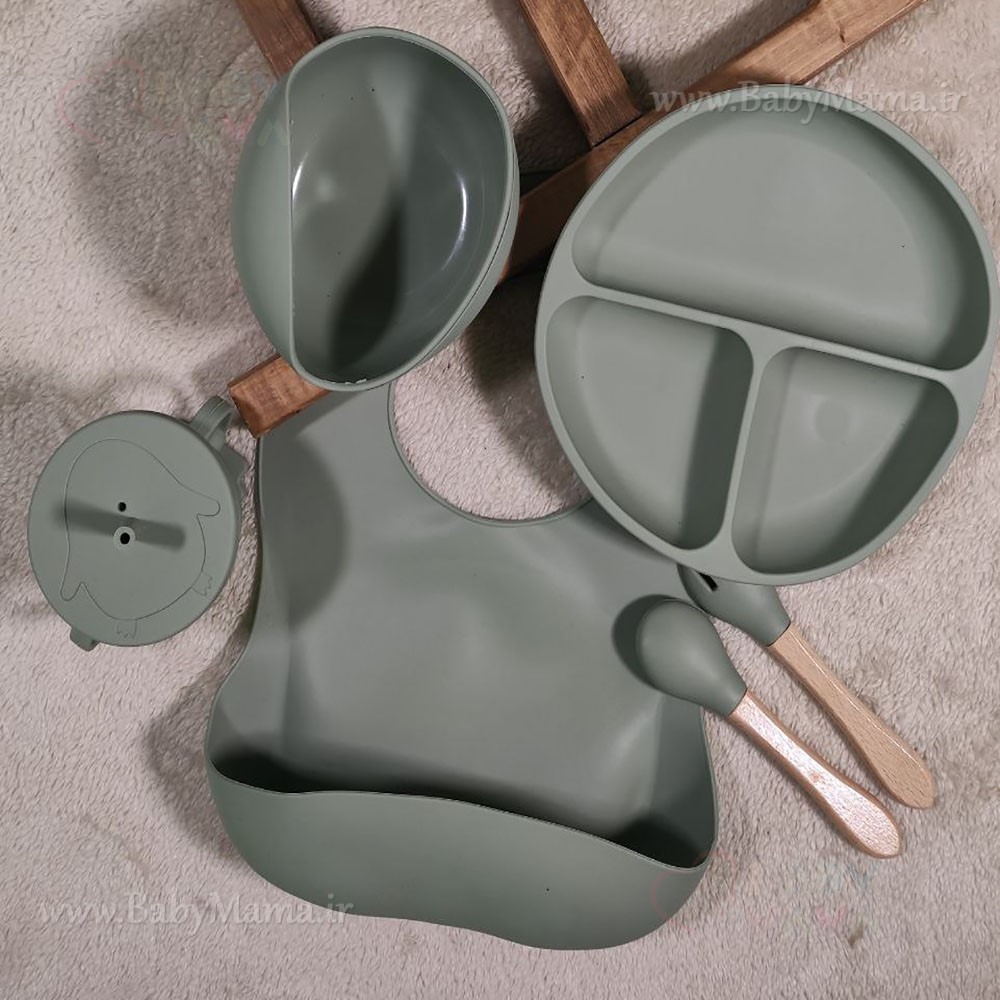 ست غذا خوری 7 تیکه تمام سیلیکونی مدل خرس قاشق چوبی ست غذا خوری 7 تیکه تمام سیلیکونی مدل خرس قاشق چوبی